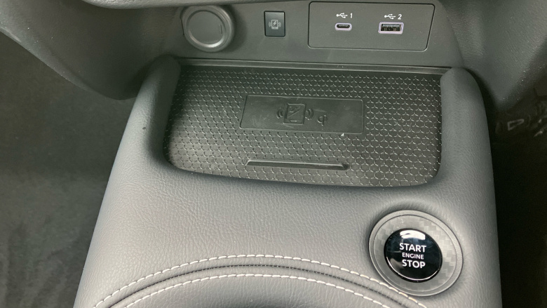 Nissan Juke 1.0 DiG-T Tekna 5dr Petrol Hatchback